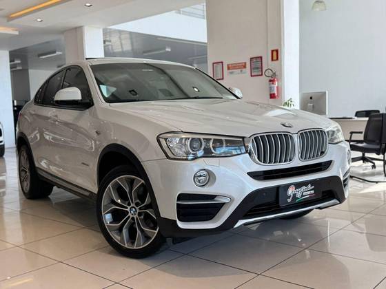 BMW X4 2.0 28I X LINE 4X4 16V TURBO GASOLINA 4P AUTOMÁTICO BMW X4 2.0 28I X LINE 4X4 16V TURBO GASOLINA 4P AUTOMÁTICO